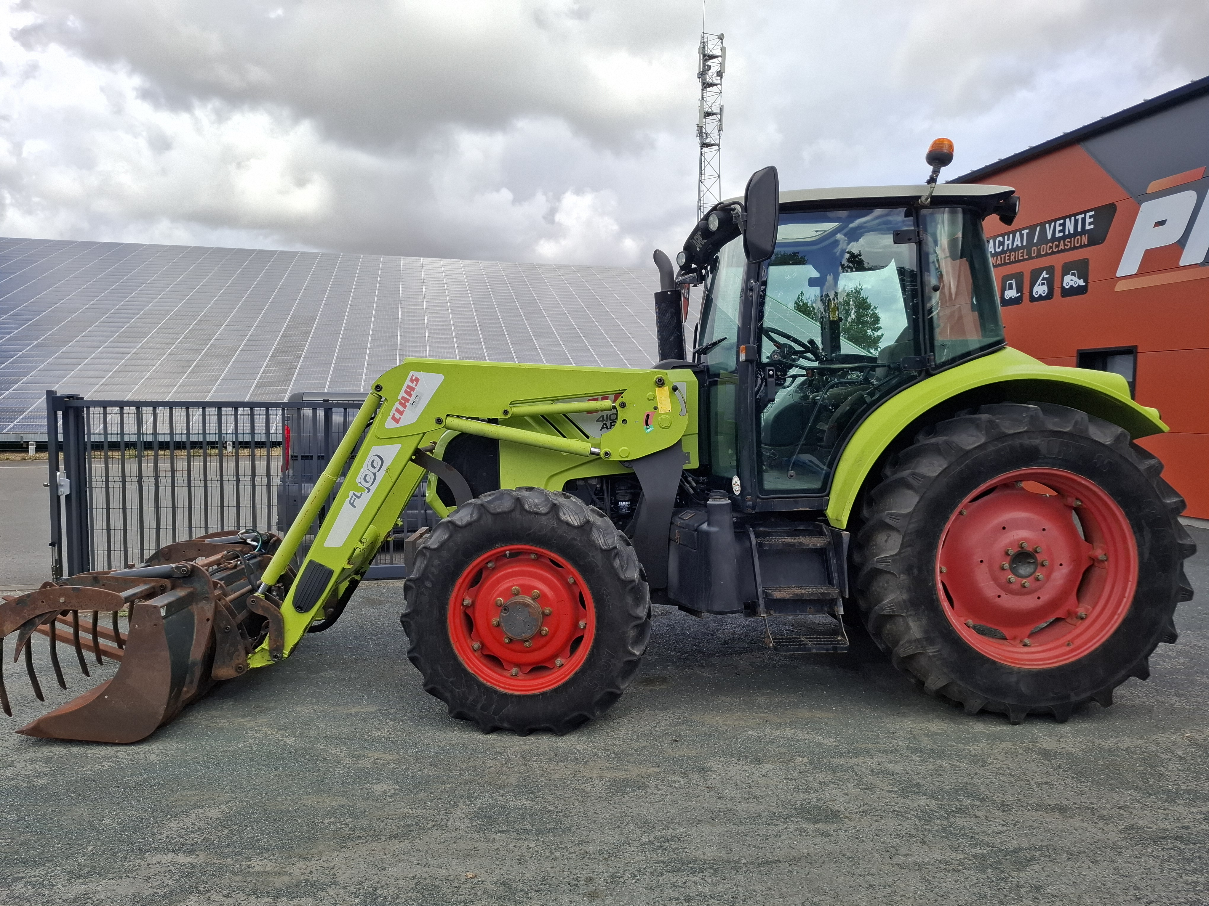 Claas Arion 410