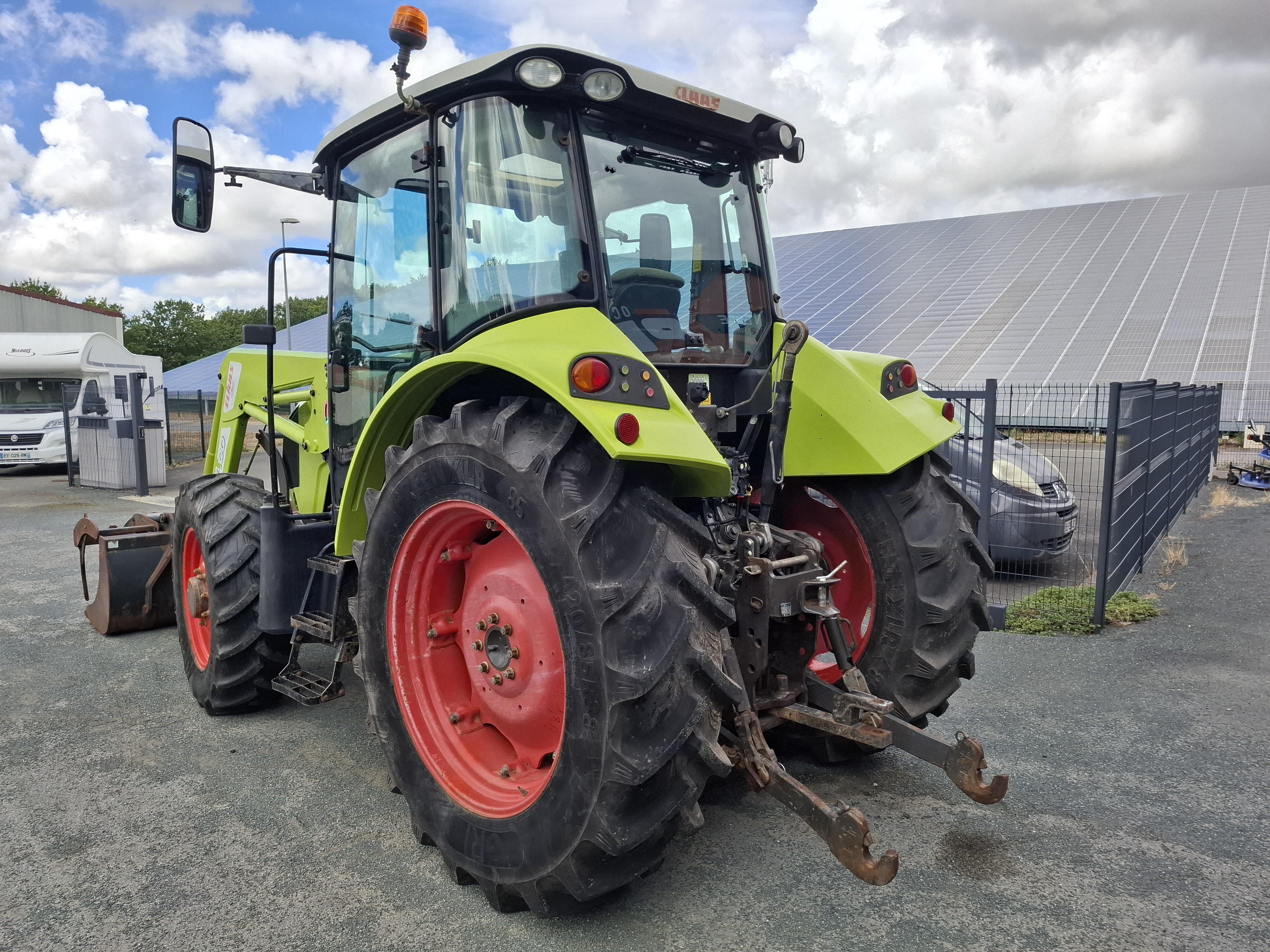 Claas Arion 410