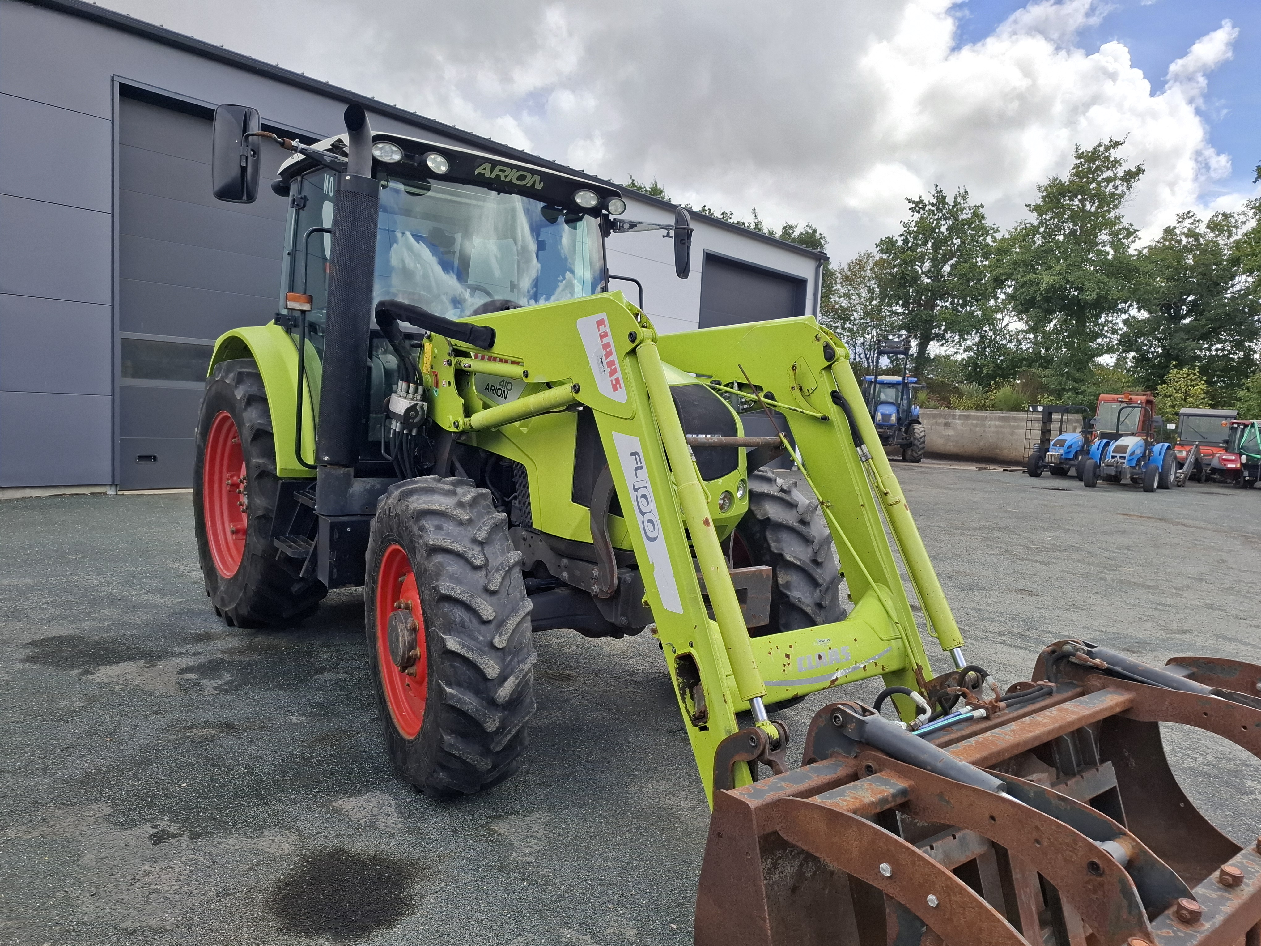 Claas Arion 410