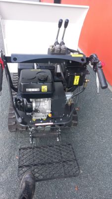 Brouette à moteur élévatrice