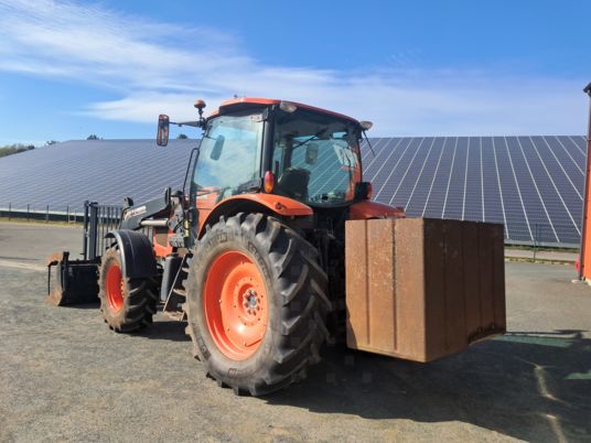 Kubota M135GX
