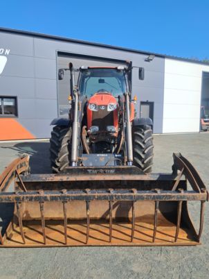 Kubota M135GX