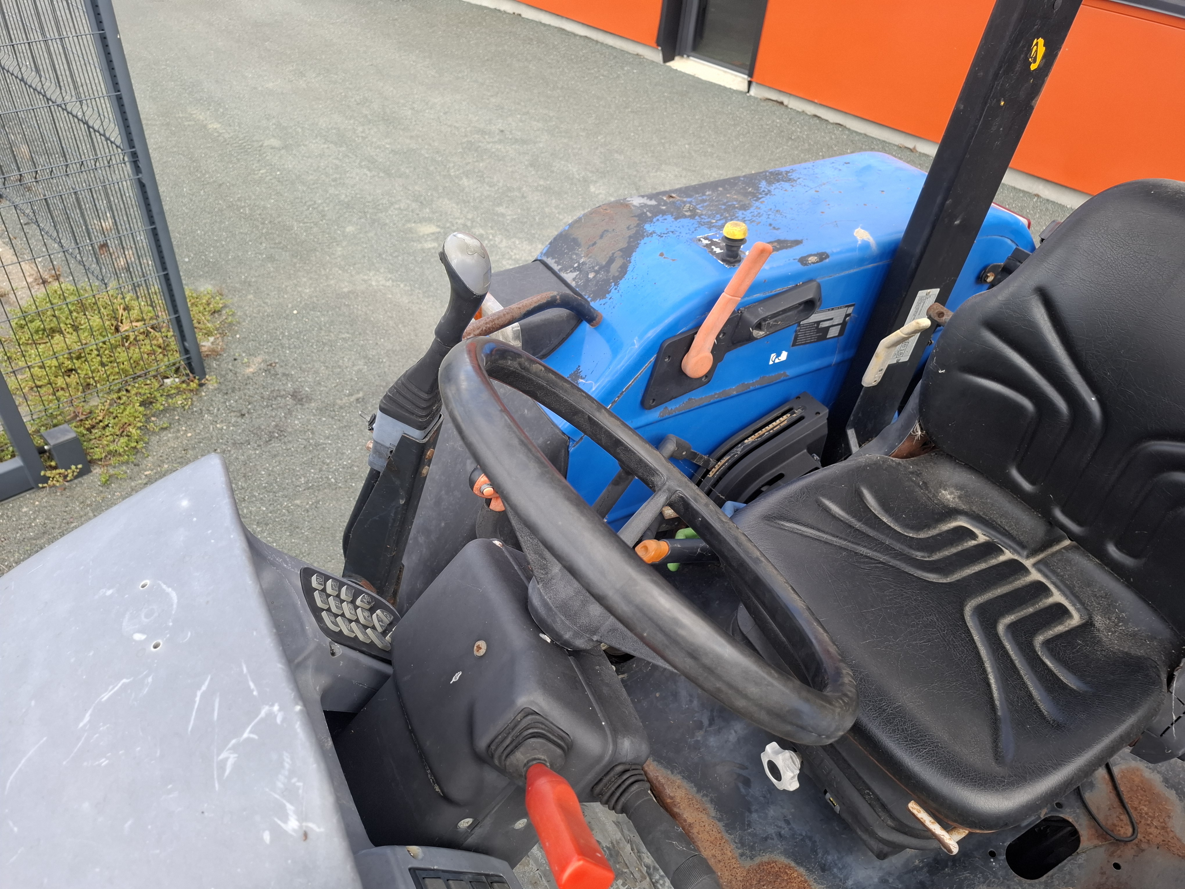 New Holland TL90A + chargeur