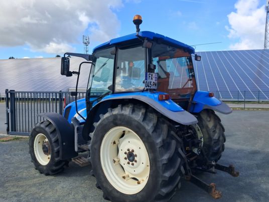 New Holland TL100A