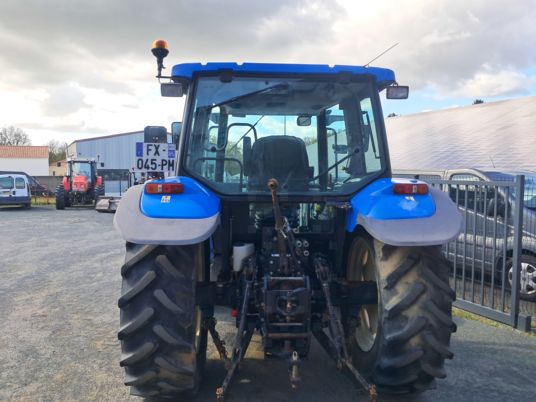 New Holland TL100A