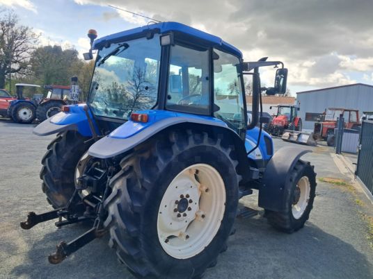 New Holland TL100A
